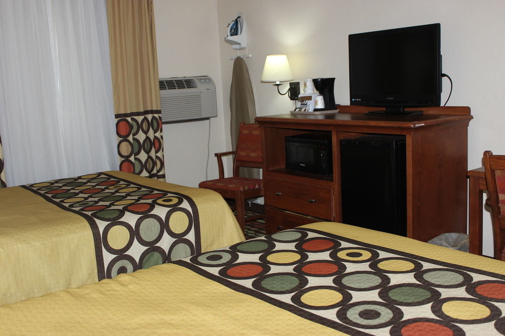 Hotel Super 8 By Wyndham Grand Forks Exterior foto
