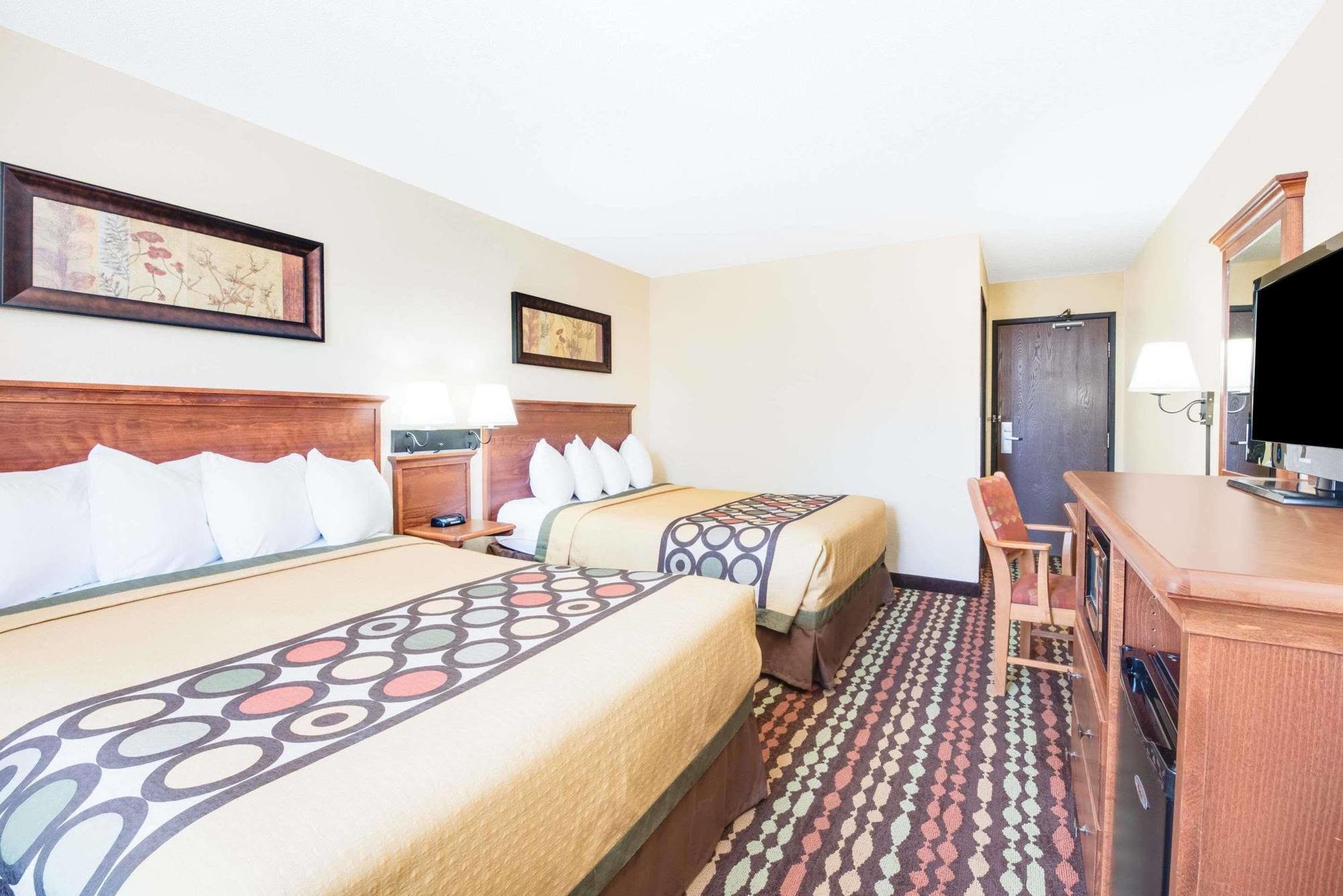 Hotel Super 8 By Wyndham Grand Forks Exterior foto